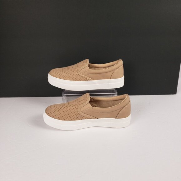 Soda Sz 7 Tan Slip On Vented Comfort Walking Womens Shoes Leisure - Picture 3 of 11
